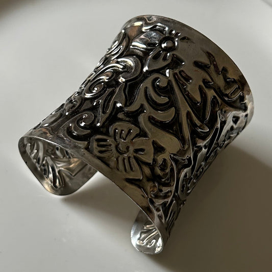 Vintage floral cuff