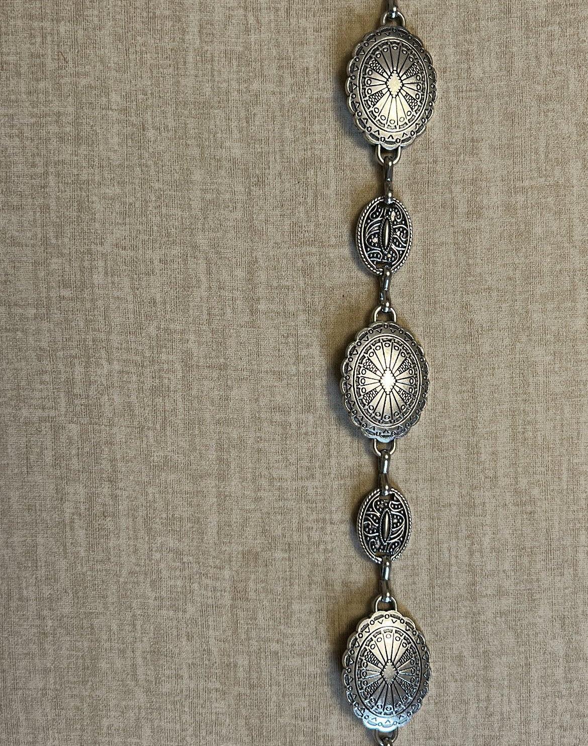 Retro style waist chain