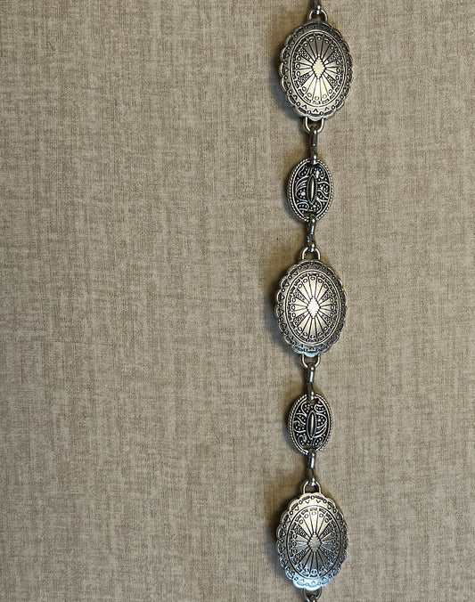 Retro style waist chain
