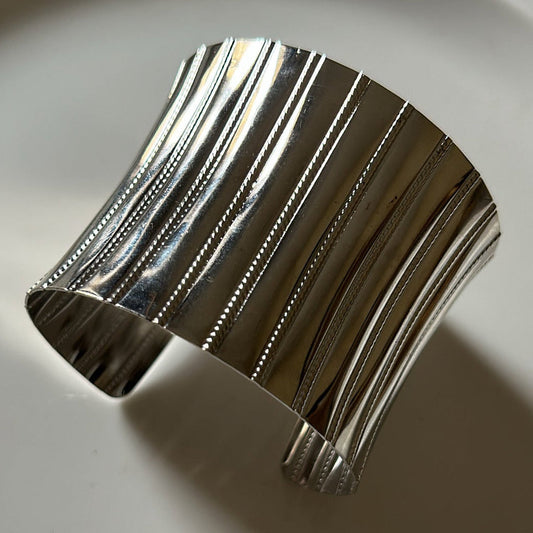Simple chunky cuff